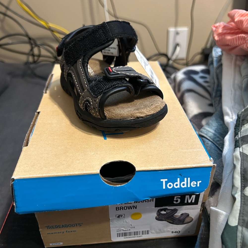Toddler Black Sandals